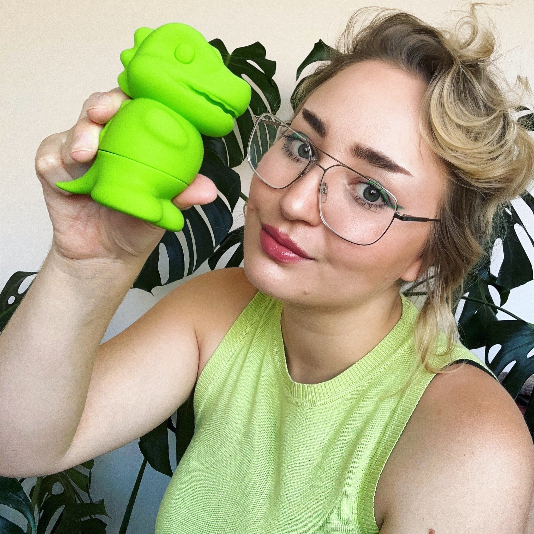 Little Goo | Dinosaur Clitoral Suction Adult Sex Toys for Women - Image 2