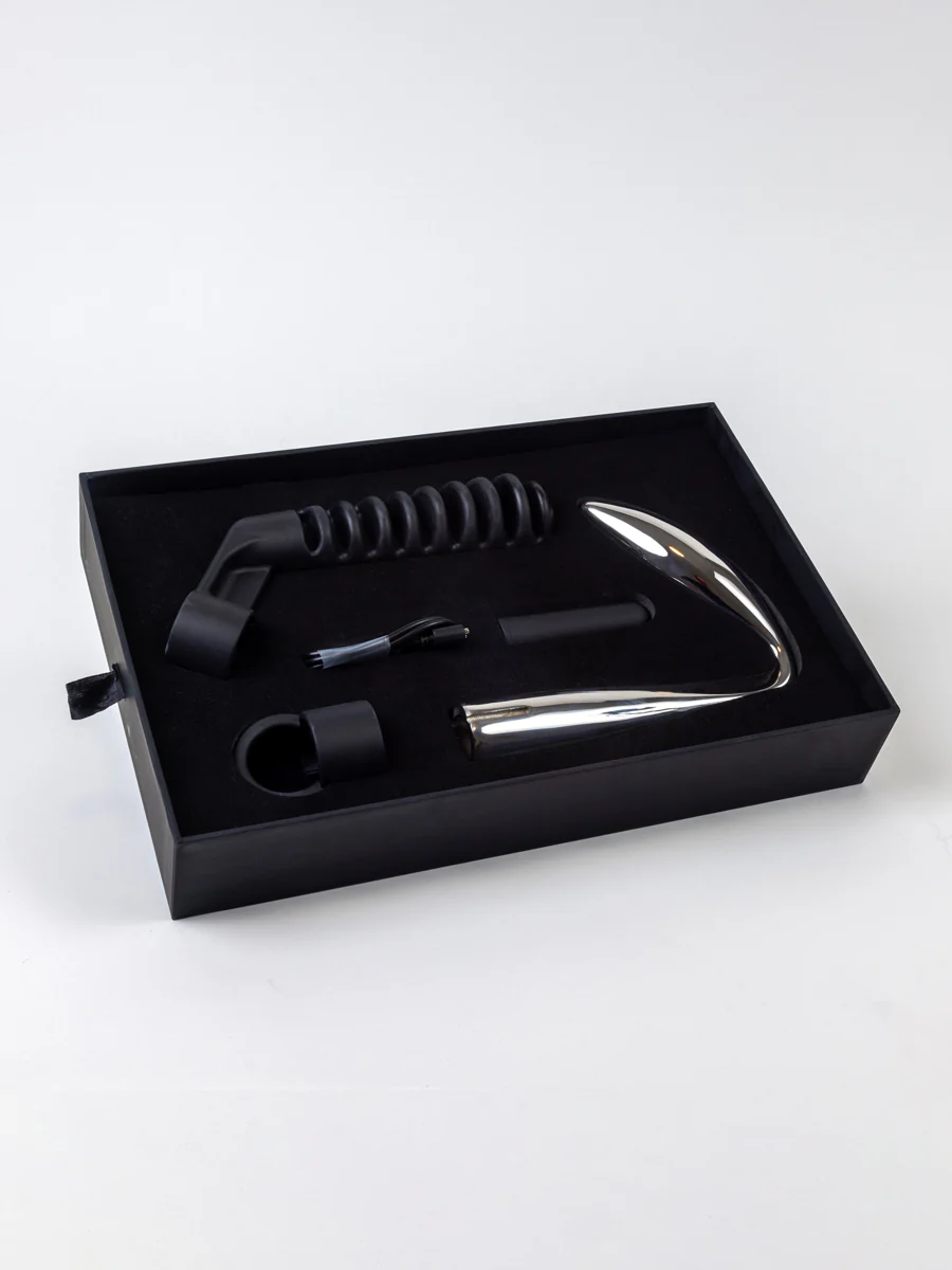 Reverb Stainless-Steel Metal Anal Plug with Vibrator and Easy Reach Handle - Image 5