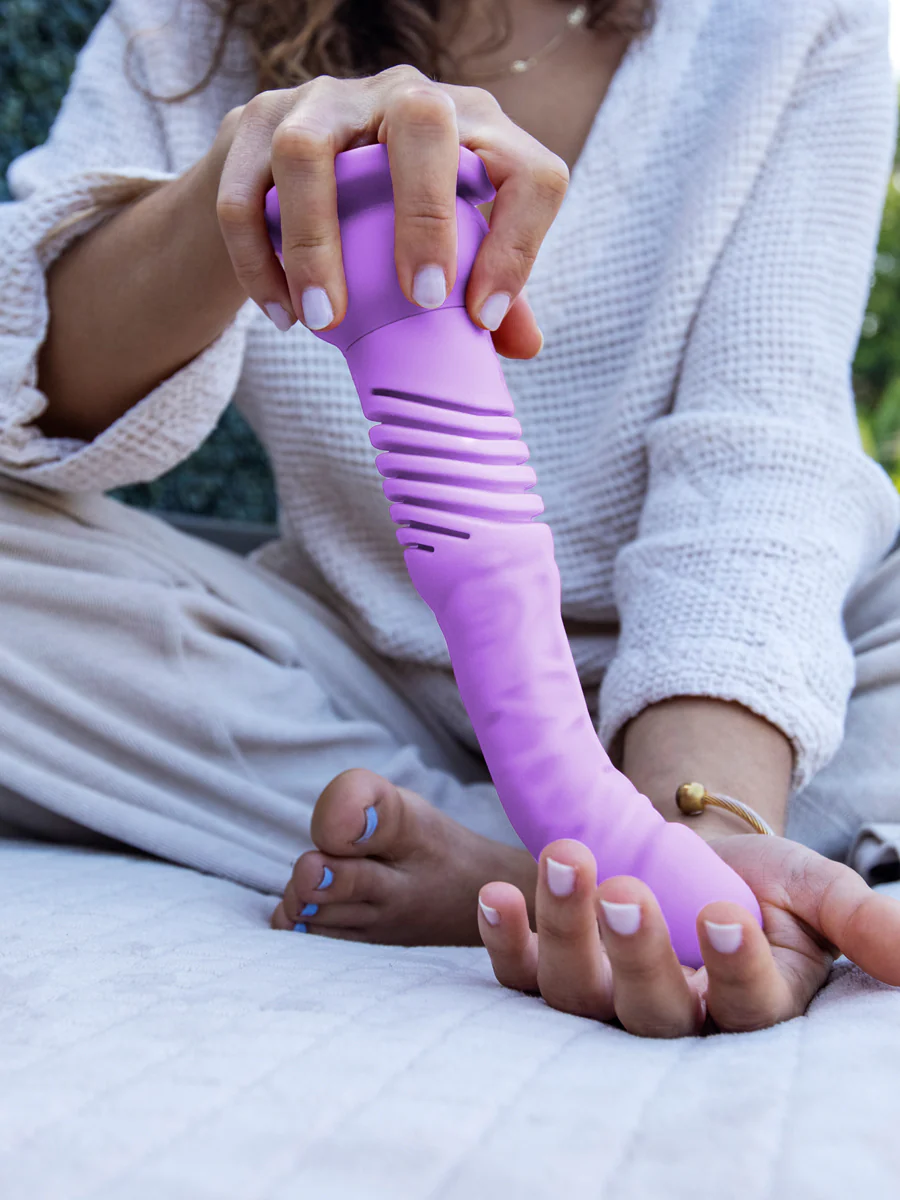 Teddy XL, Thrusting Dildo by Velvet Thruster - Image 11